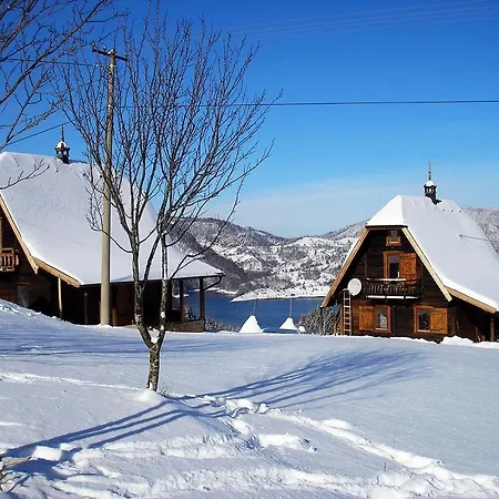 Konaci Zaovljanska Jezera