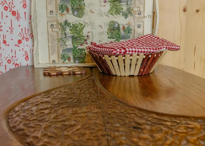 Konaci Zaovljanska Jezera