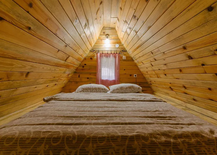 Konaci Zaovljanska Jezera