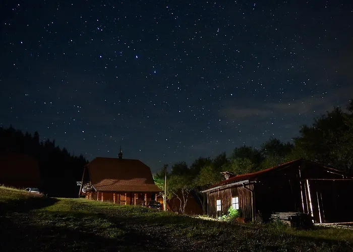 Konaci Zaovljanska Jezera