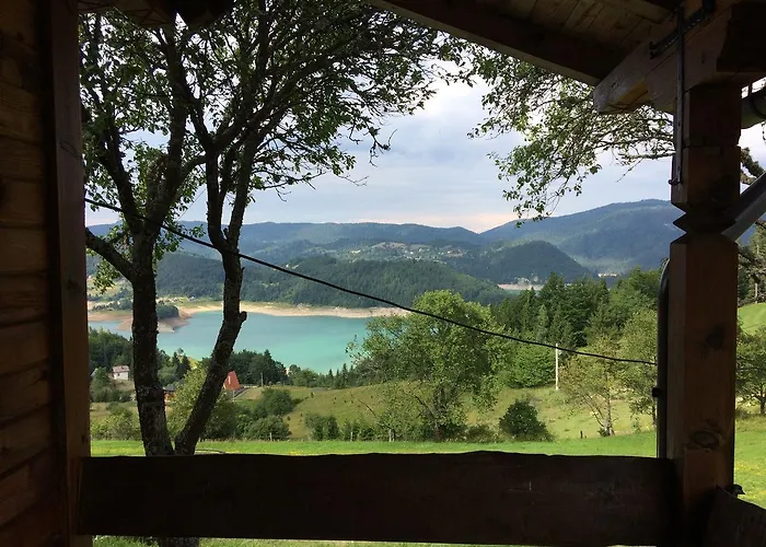 Konaci Zaovljanska Jezera *